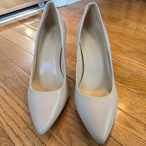 MICHAEL by Michael Kors Nude Heels - Size 8.5M - NEW